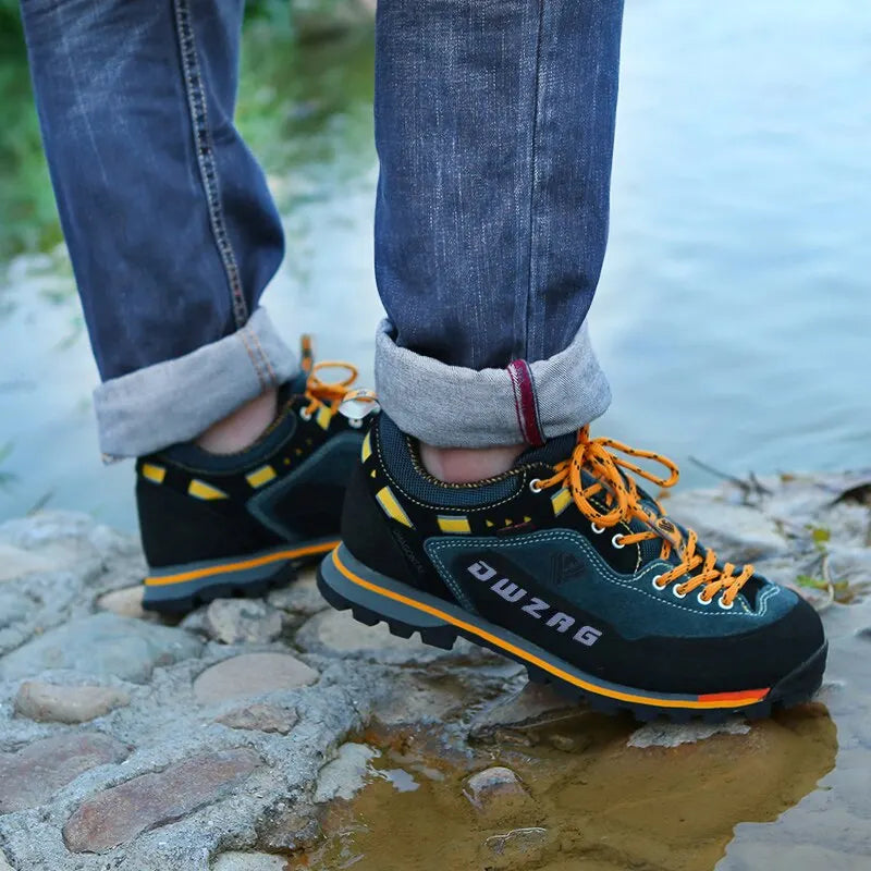 Waterproof Hiking Shoes Anti-collision Casual Lace-up Sneakers